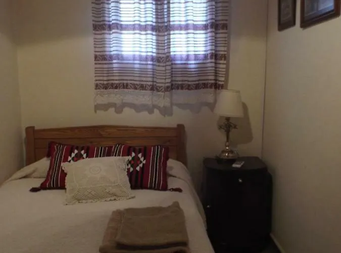 The Pomegranate's House Semesterbostad Ephtagonia