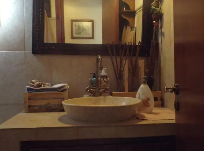 The Pomegranate's House Semesterbostad *