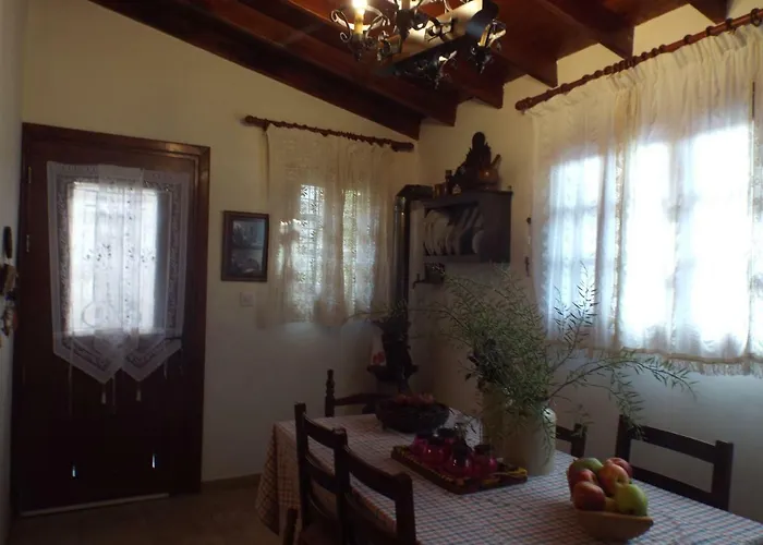 The Pomegranate's House Ferienhaus Ephtagonia